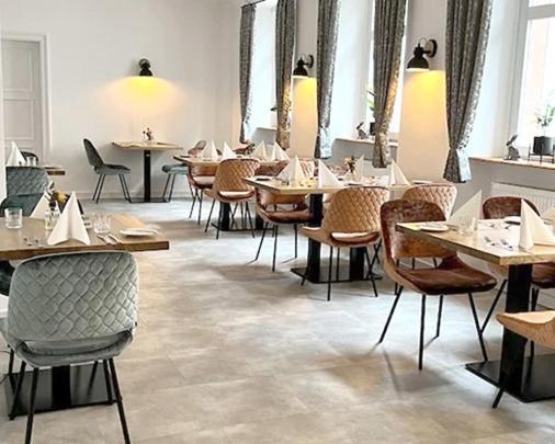 Hotel Rhodter Adler 로트운터리트부르크 외부 사진
